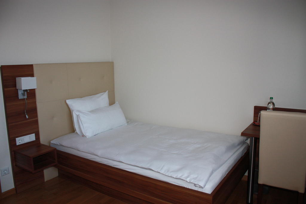 שוויטנקירכן Boarding House Holledau Inn חדר תמונה