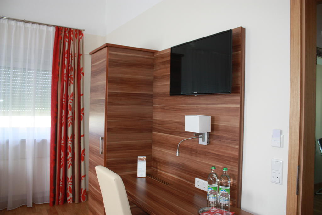 שוויטנקירכן Boarding House Holledau Inn חדר תמונה