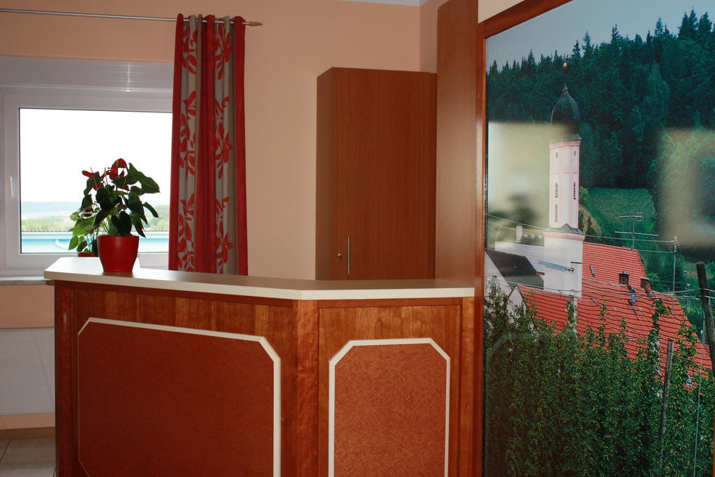 שוויטנקירכן Boarding House Holledau Inn מראה חיצוני תמונה